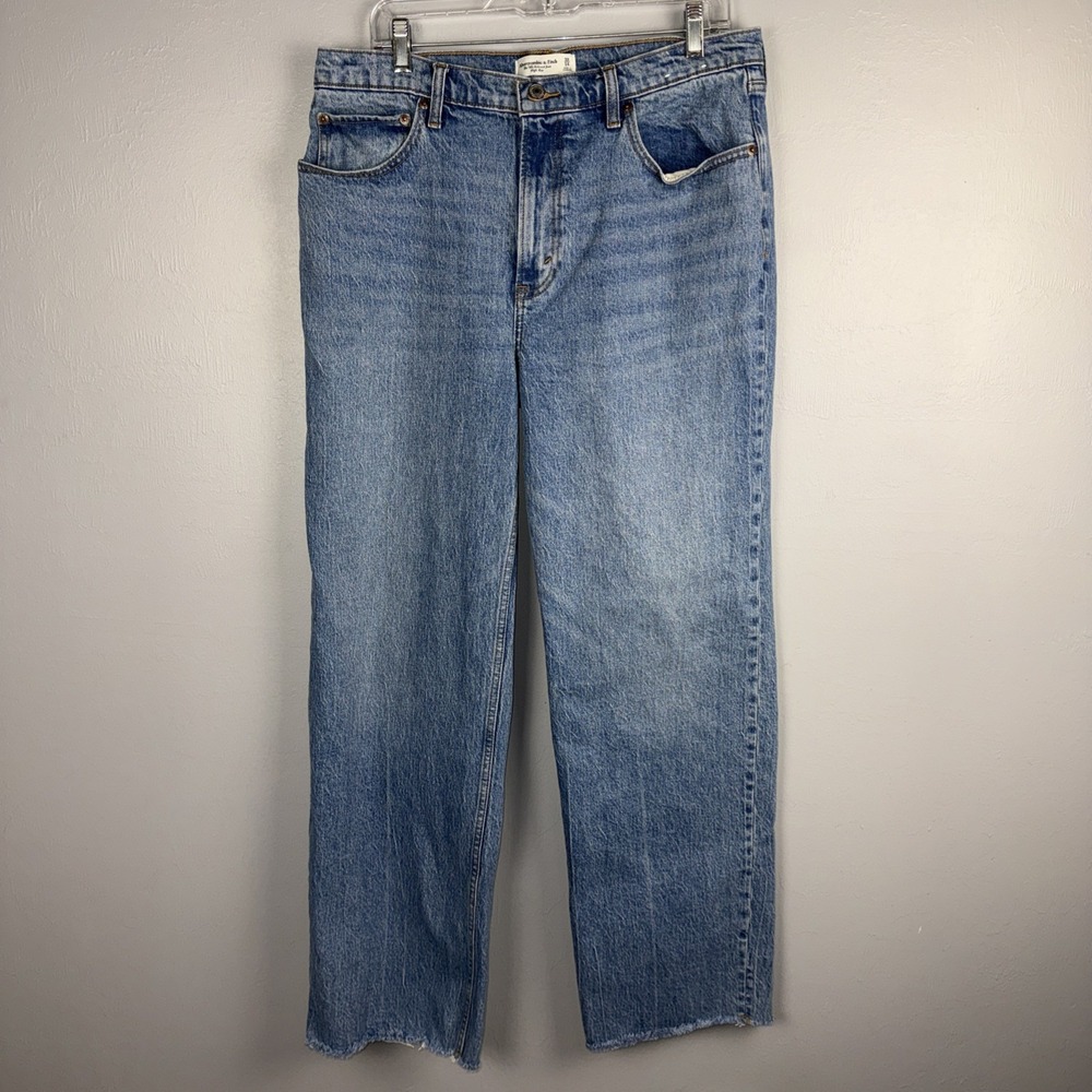 Abercrombie & Fitch 90s Relaxed Jean High Rise 32/14 Long Medium Blue Raw Hem